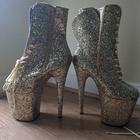 Gold Glitter 8" Pleaser Boot - Picture 3 of 3